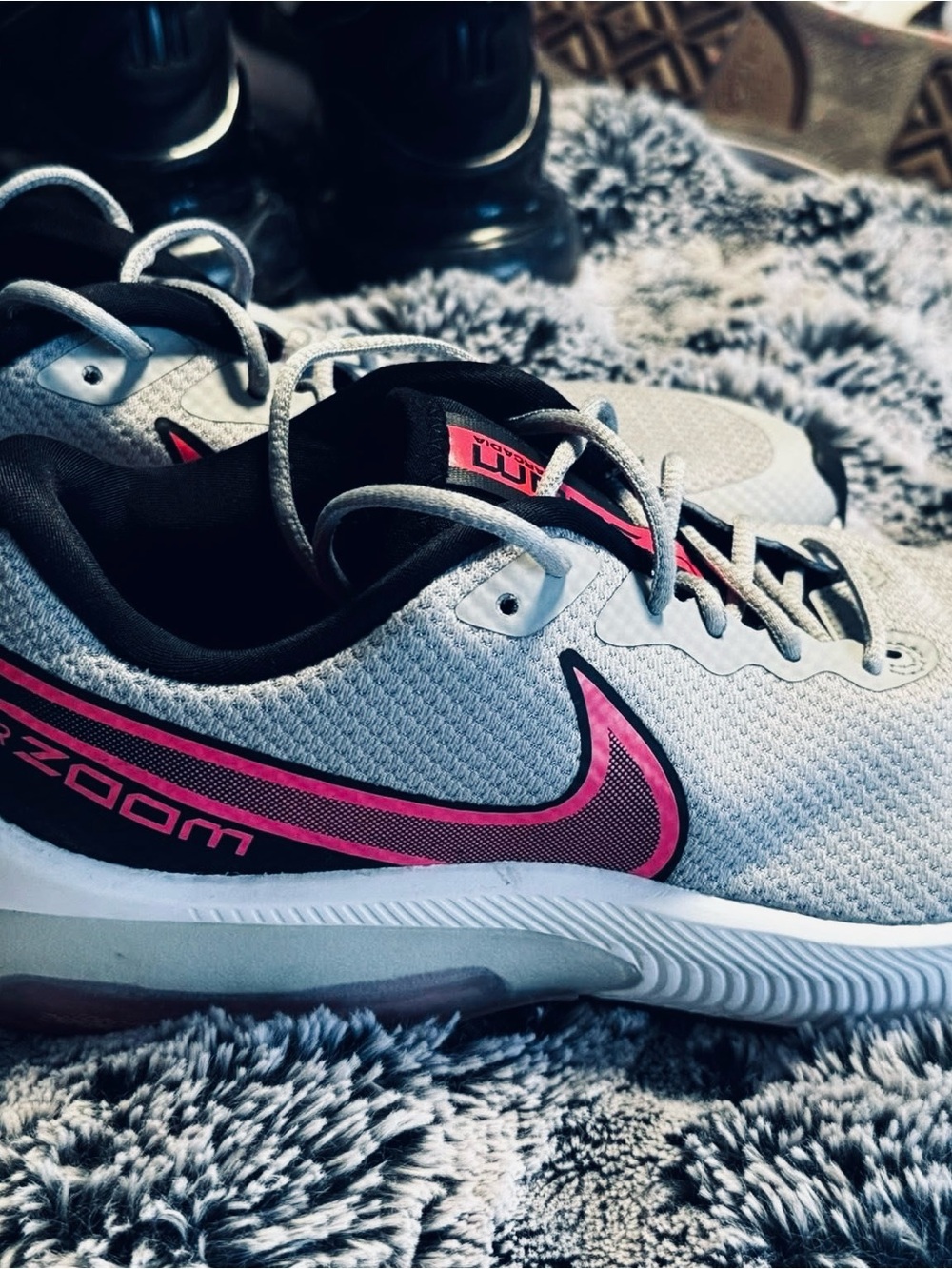 Nike Women's White & Pink Zoom Running Shoes